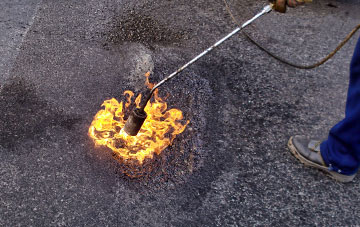 Greenhills flat roofing repairs